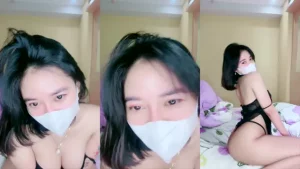 Indy Nungging Pantat Besar Ngangkang Selangkangan Memeknya