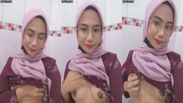 Bokep Jilbab Cantik Pamer Tocil Colmek