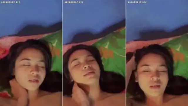 Cewe Bantal Hijau Mendesah Buat Pacar