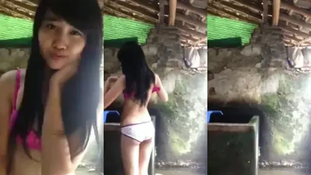 Eneng Mau Mandi Dulu