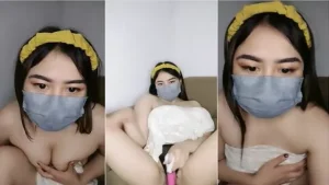 Evelyn Jembut Memeknya