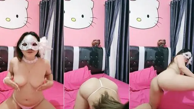 Miss Cherry Pamerin Toketnya Mulus Pantat Semok